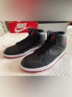 NIKE JORDAN ACCESS